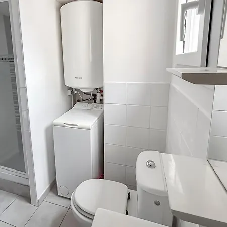 Pied-a-terre Ideal Entre Et Port Apartment *
