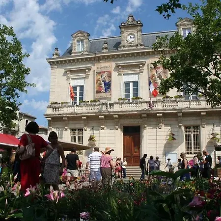 Apartment Pied-a-terre Ideal Entre Et Port