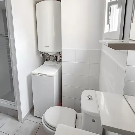 Apartment Pied-a-terre Ideal Entre Et Port *